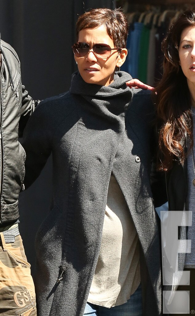 Halle Berry, Pregnant, Baby Bump Halle Berry, Pregnant, Baby Bump