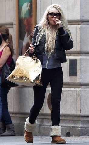 Amanda Bynes, Smoking Amanda Bynes, Smoking