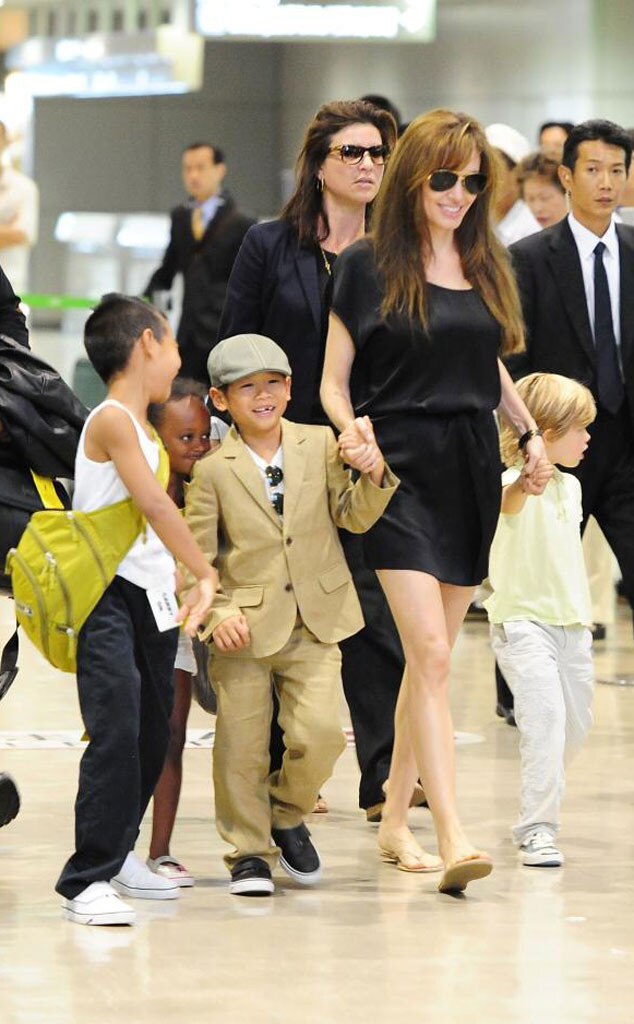 Angelina Jolie, Maddox, Pax, Zahara, Shiloh Angelina Jolie, Maddox, Pax, Zahara, Shiloh