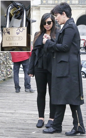 Kim Kardashian, Kris Jenner, Paris, Ponts des Arts Kim Kardashian, Kris Jenner, Paris, Ponts des Arts