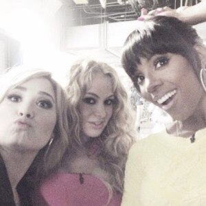 Paulina Rubio, Demi Lovato, Kelly Rowland Paulina Rubio, Demi Lovato, Kelly Rowland