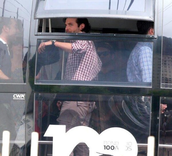 Bradley Cooper na praia, Se Beber Não Case 3 Bradley Cooper na praia, Se Beber Não Case 3