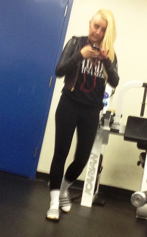 Amanda Bynes, Gym, New Hairstyle Amanda Bynes, Gym, New Hairstyle