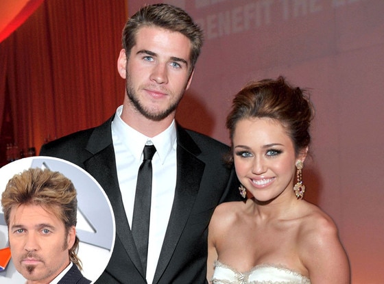 Miley Cyrus, Liam Hemsworth, Billy Ray Cyrus Miley Cyrus, Liam Hemsworth, Billy Ray Cyrus
