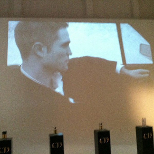 Robert Pattinson, Dior, Twitter, Dior Homme Robert Pattinson, Dior, Twitter, Dior Homme