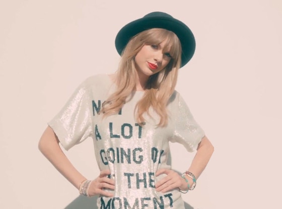 Taylor Swift, 22 Video, Ashish Sequin Tee Taylor Swift, 22 Video, Ashish Sequin Tee