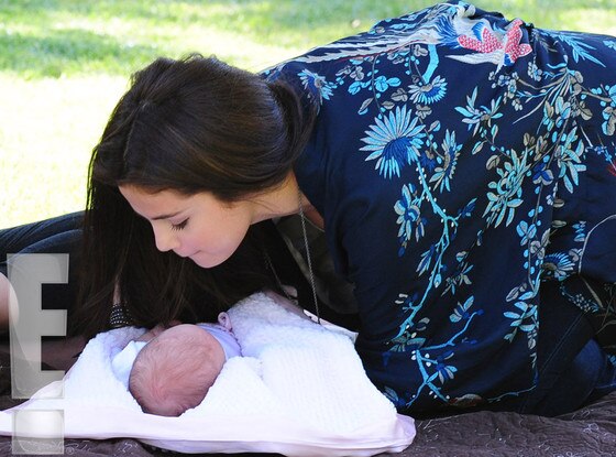 Selena Gomez, Mom, Gracie Elliot Selena Gomez, Mom, Gracie Elliot