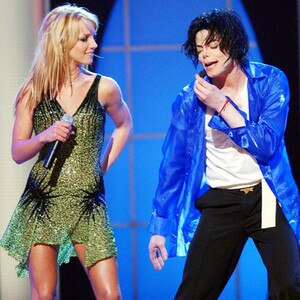 Britney Spears, Michael Jackson, Twitter
