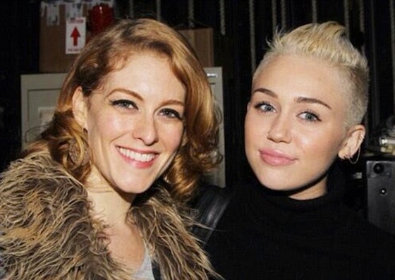Miley Cyrus, Twitter Miley Cyrus, Twitter