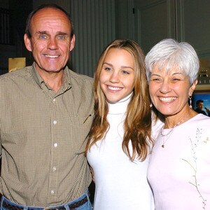 Amanda Bynes, Rick Bynes, Lynn Bynes Amanda Bynes, Rick Bynes, Lynn Bynes