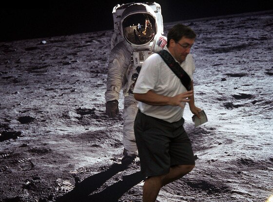 In the way guy, Moon In the way guy, Moon