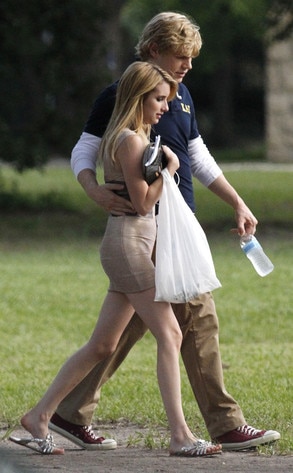 Emma Roberts, Evan Peters Emma Roberts, Evan Peters