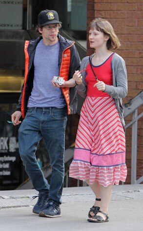 Jesse Eisenberg, Mia Wasikowska Jesse Eisenberg, Mia Wasikowska