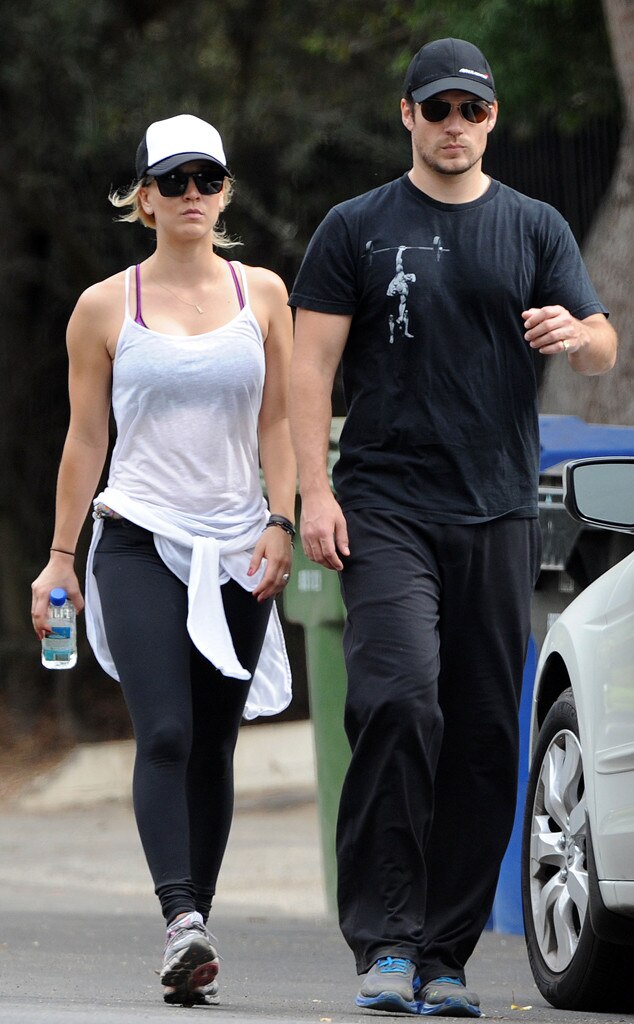 Kaley Cuoco, Henry Cavill Kaley Cuoco, Henry Cavill
