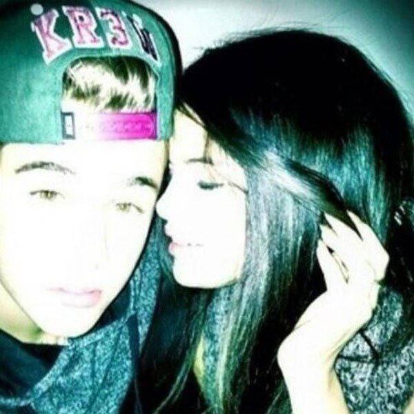 Justin Bieber, Selena Gomez, Twit Pic Justin Bieber, Selena Gomez, Twit Pic