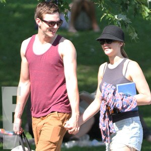 Jennifer Lawrence, Nicholas Hoult Jennifer Lawrence, Nicholas Hoult
