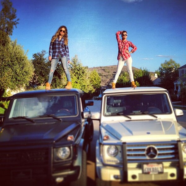 Khloé Kardashian, Khloe Kardashian, Kourtney Kardashian Khloé Kardashian, Khloe Kardashian, Kourtney Kardashian