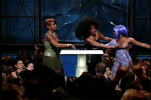 Vma_gif_tit Vma_gif_tit