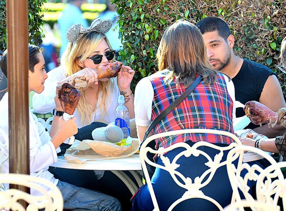 Demi Lovato, Wilmer Valderrama Demi Lovato, Wilmer Valderrama