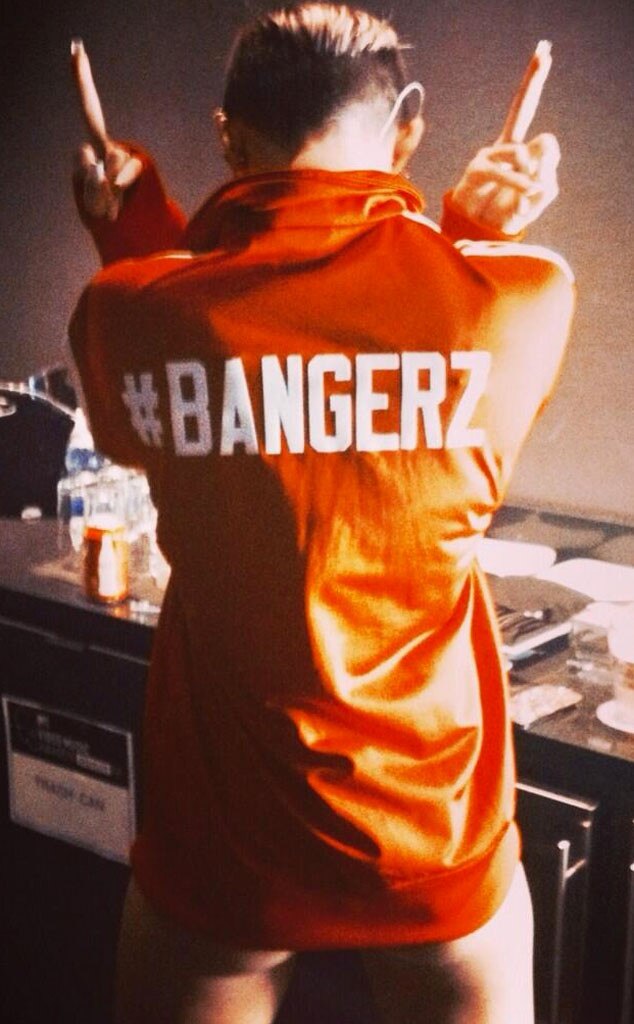 Las 'Sexy Selfies' de Miley Cyrus