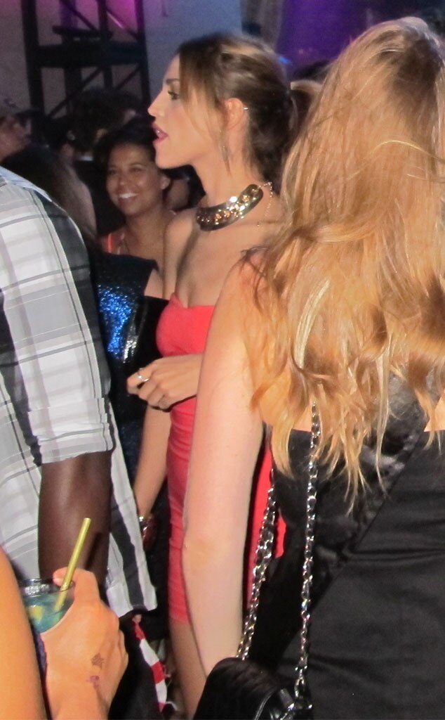 Liam Hemsworth, Eiza Gonzalez, NO WEB UNTIL 9PM PST Liam Hemsworth, Eiza Gonzalez, NO WEB UNTIL 9PM PST