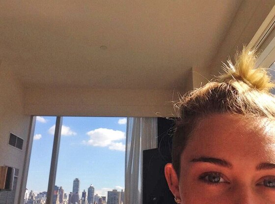 Miley Cyrus, Twit Pic Miley Cyrus, Twit Pic