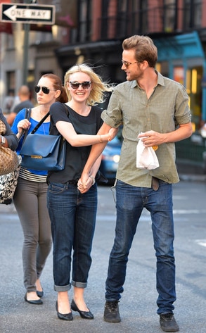 Dakota Fanning, Jamie Strachan Dakota Fanning, Jamie Strachan