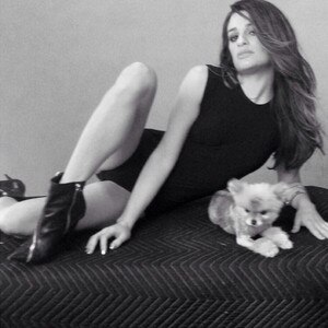 Lea Michele, Dog, Twit Pic Lea Michele, Dog, Twit Pic