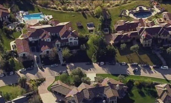 Justin Bieber, House, Police Justin Bieber, House, Police