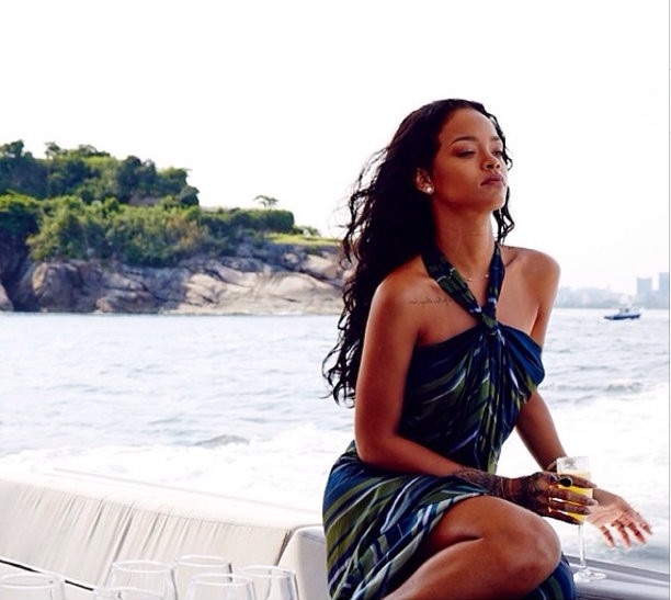 Rihanna topless Brasil fotos Rihanna topless Brasil fotos
