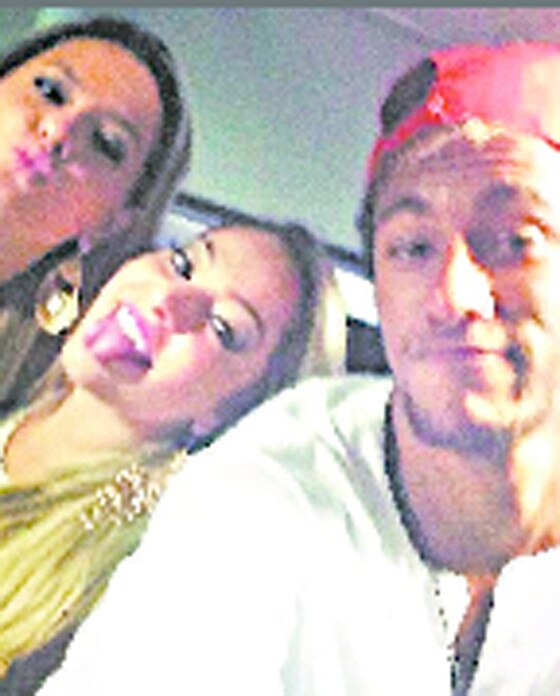Neymar e amigas no Réveillon Neymar e amigas no Réveillon