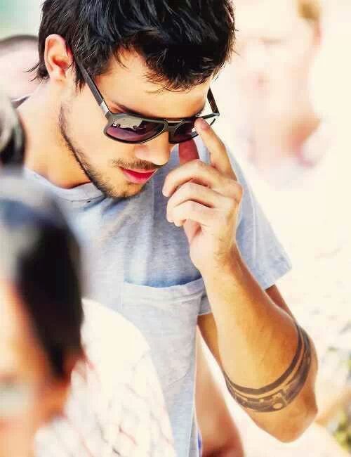 Taylor Lautner fotos sem camisa GIF Taylor Lautner fotos sem camisa GIF