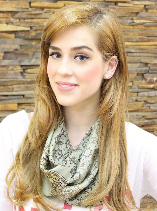 Sophia Abrahao Sophia Abrahao