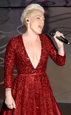Pink, Oscars, Show Pink, Oscars, Show