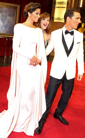 Camila Alves, Jennifer Garner, Matthew McConaughey, Oscar, Candid Camila Alves, Jennifer Garner, Matthew McConaughey, Oscar, Candid