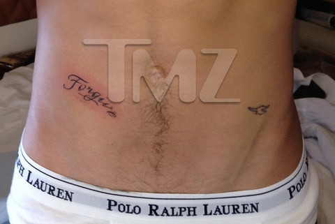 Justin Bieber tatuagem Forgive fotos avião Justin Bieber tatuagem Forgive fotos avião