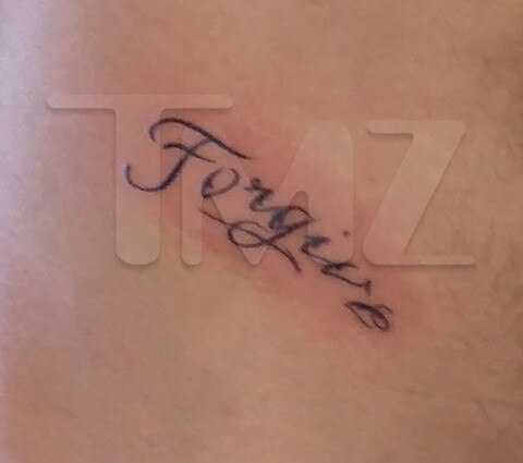 Justin Bieber tatuagem Forgive fotos avião Justin Bieber tatuagem Forgive fotos avião