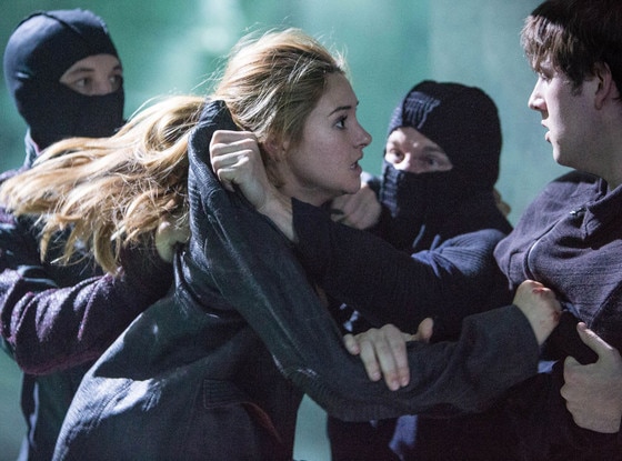 DIVERGENT DIVERGENT