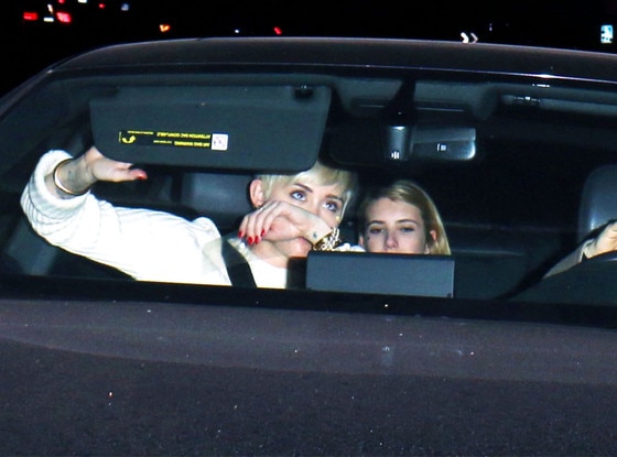 Miley Cyrus, Emma Roberts Miley Cyrus, Emma Roberts