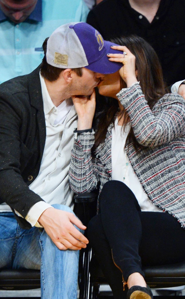 Ashton Kutcher, Mila Kunis Ashton Kutcher, Mila Kunis
