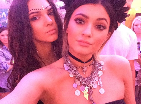 Kylie Jenner, Kendall Jenner, Twitter, Coachella Kylie Jenner, Kendall Jenner, Twitter, Coachella