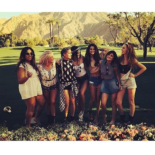 Selena Gomez, Kendall Jenner Instagram Selena Gomez, Kendall Jenner Instagram