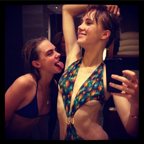 Cara Delevingne, Suki Waterhouse, Instagram Cara Delevingne, Suki Waterhouse, Instagram