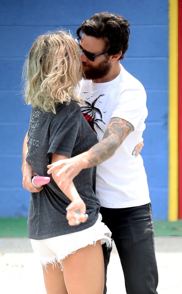 Kesha, Mystery Man Kesha, Mystery Man