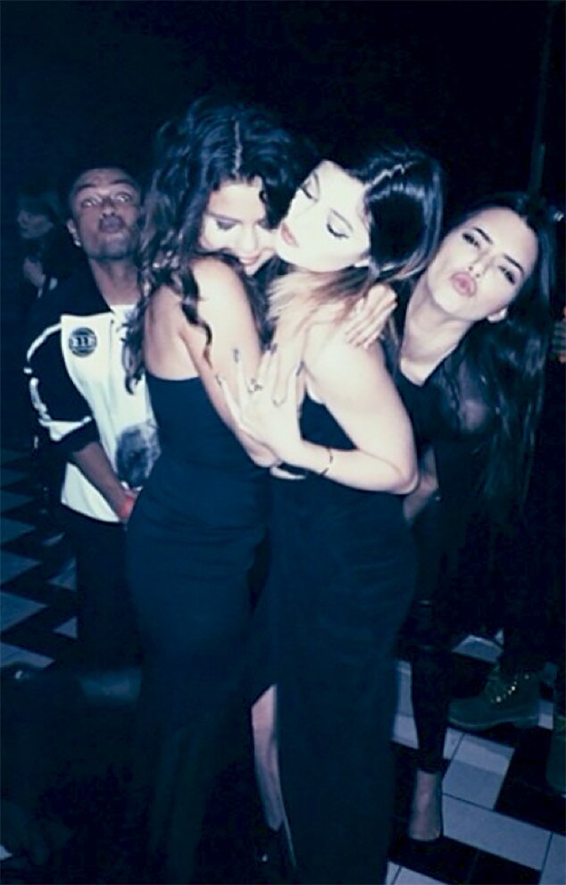 Kylie Jenner, Kendall Jenner, Selena Gomez Kylie Jenner, Kendall Jenner, Selena Gomez