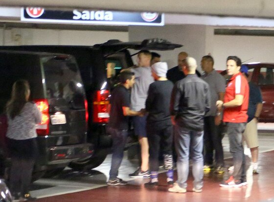 Integrantes do One Direction em clima de Copa do Mundo no Brasil Integrantes do One Direction em clima de Copa do Mundo no Brasil