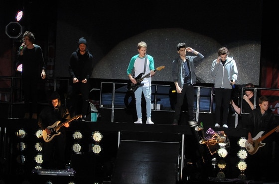 One Direction faz show em São Paulo e bate recorde de público One Direction faz show em São Paulo e bate recorde de público