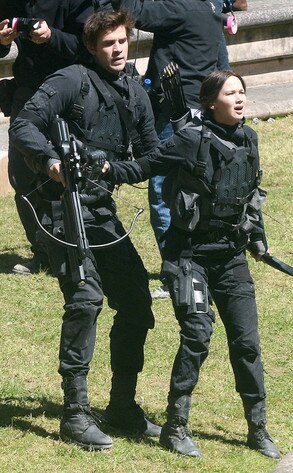 Jennifer Lawrence, Liam Hemsworth Jennifer Lawrence, Liam Hemsworth