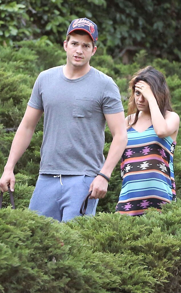 Ashton Kutcher, Mila Kunis Ashton Kutcher, Mila Kunis