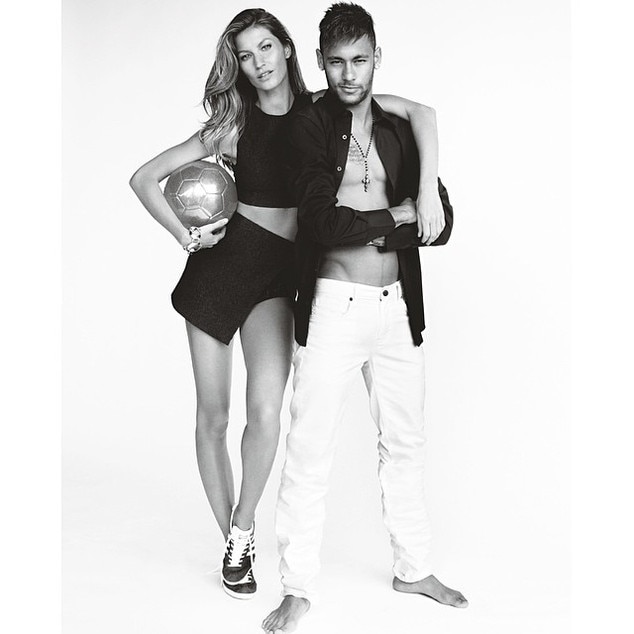 Gisele Bündchen e Neymar posam em clima de Copa do Mundo Gisele Bündchen e Neymar posam em clima de Copa do Mundo